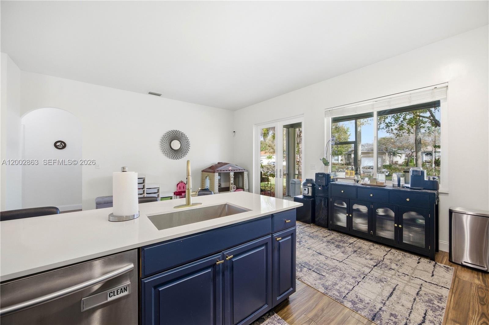 KEYS-GATE NO 1 - Residential Lease