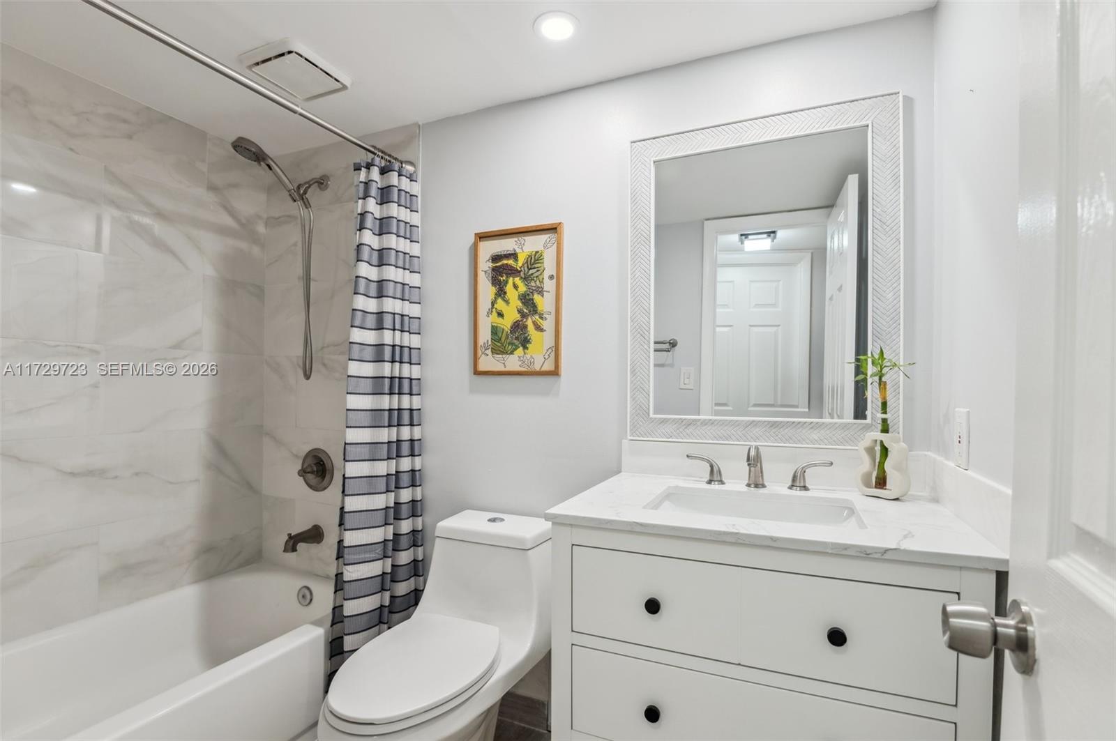 SUNRISE LAKES 8 CONDO - Residential