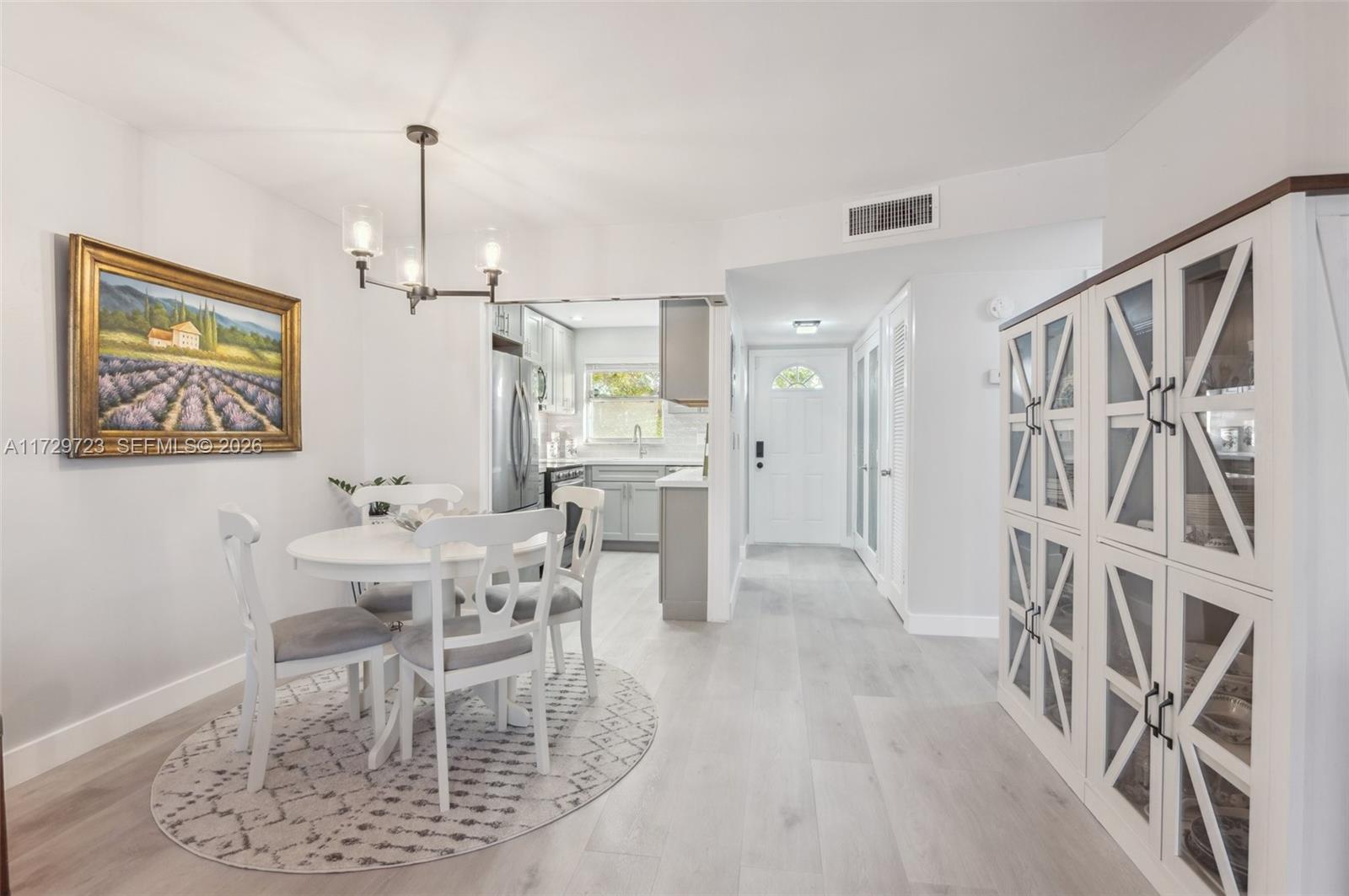 SUNRISE LAKES 8 CONDO - Residential