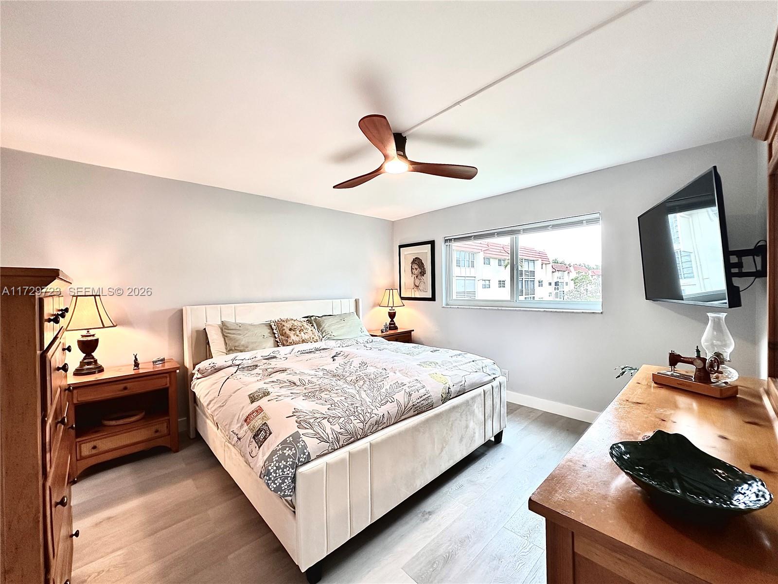 SUNRISE LAKES 8 CONDO - Residential