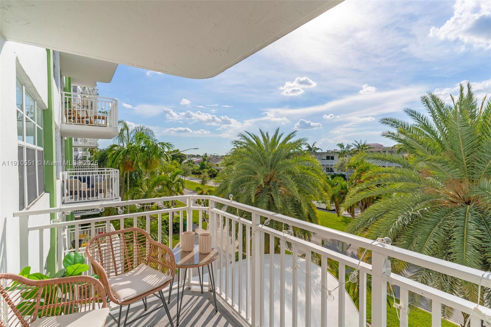 BAYVIEW TOWERS CONDO SOUT - Residential