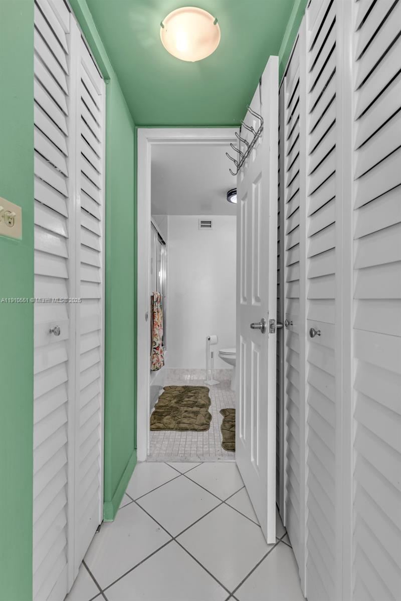 BAYVIEW TOWERS CONDO SOUT - Residential