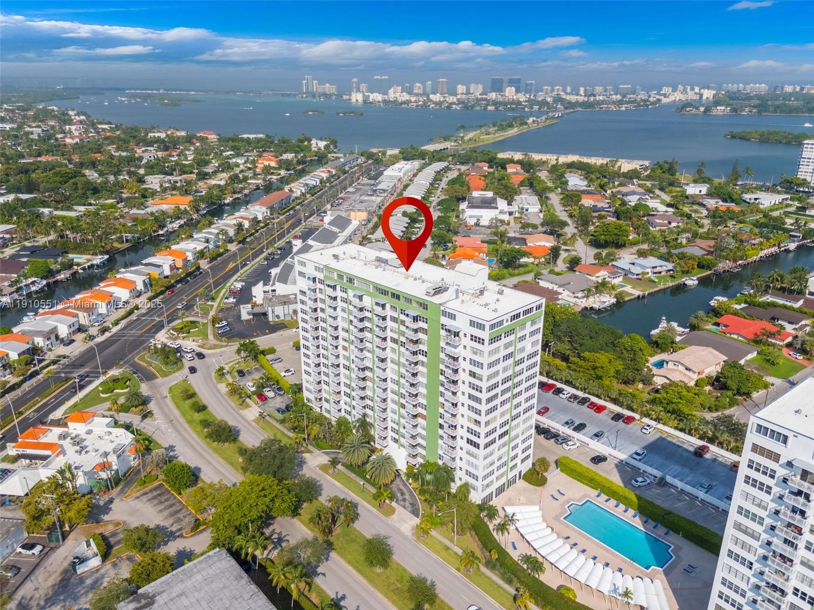 BAYVIEW TOWERS CONDO SOUT - Residential