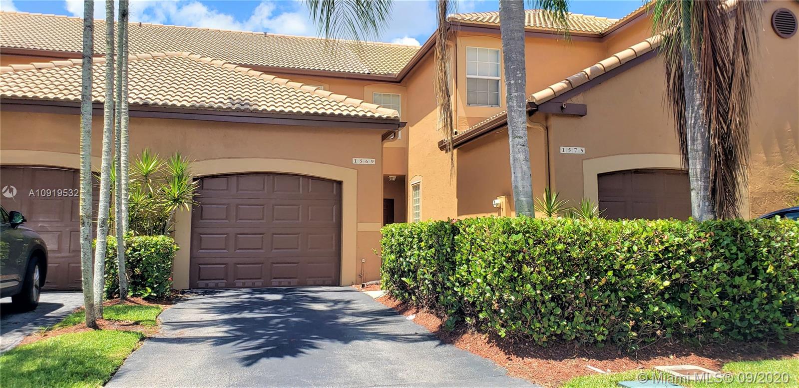 Beautiful 2 bedrooms, 2.5 baths, one car garage Townhome in the prestigious community San Sebastian in Weston. Updated kitchen, quartz countertops, and stainless steel appliances. Tile throughout the first floor and carpet on the second floor. Full-size washer and dryer in the garage. Nice relaxing patio area, perfect for BBQs and entertaining. Additional one car parking in the driveway and plenty guest parking around the community.