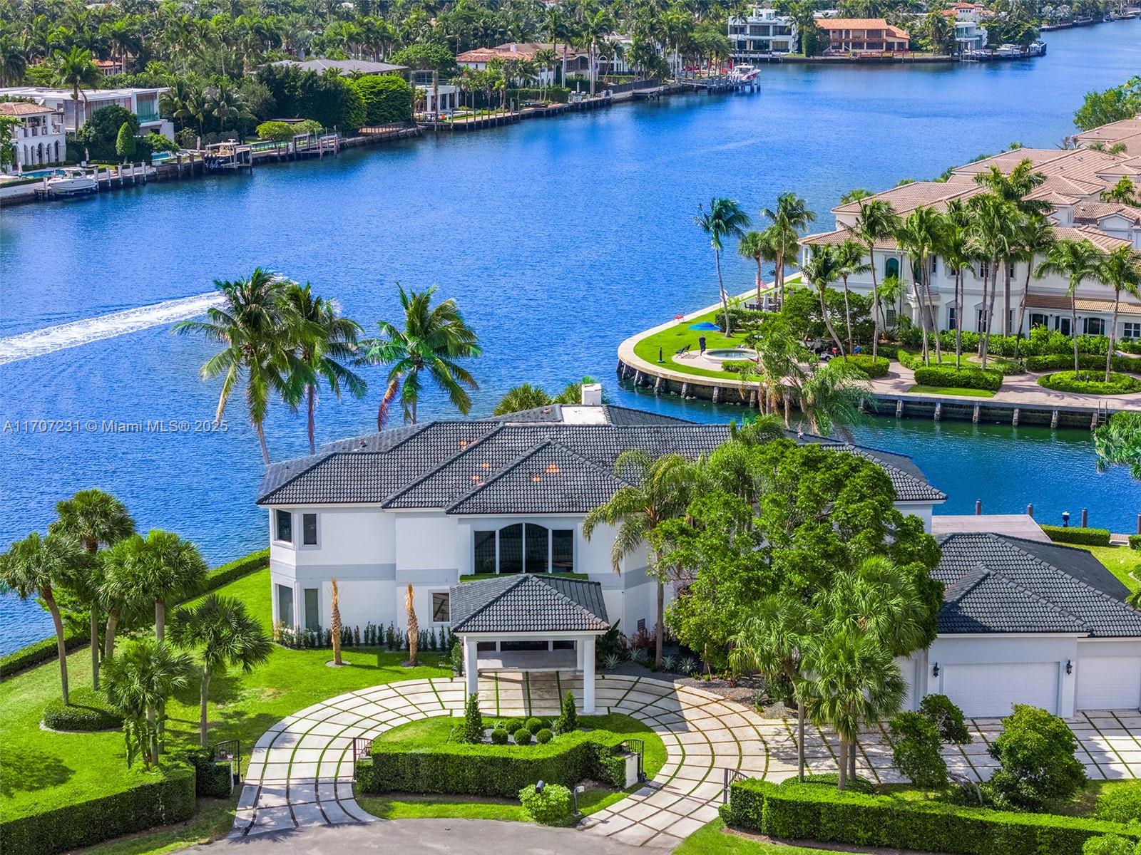 GOLDEN ISLES ESTATES FIRS - Residential