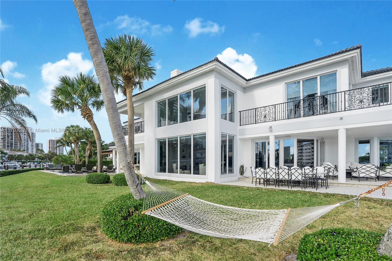 GOLDEN ISLES ESTATES FIRS - Residential