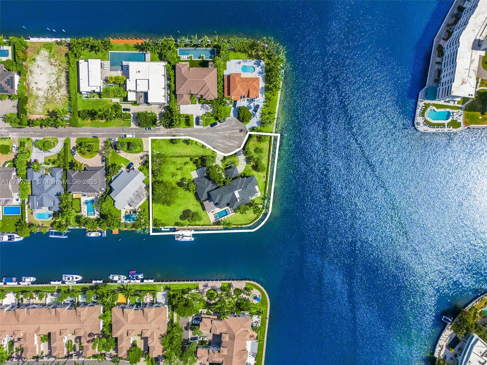 GOLDEN ISLES ESTATES FIRS - Residential