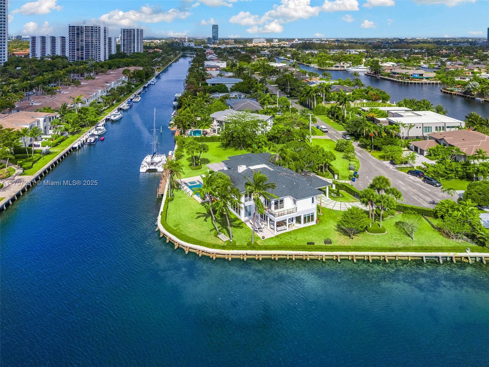 GOLDEN ISLES ESTATES FIRS - Residential