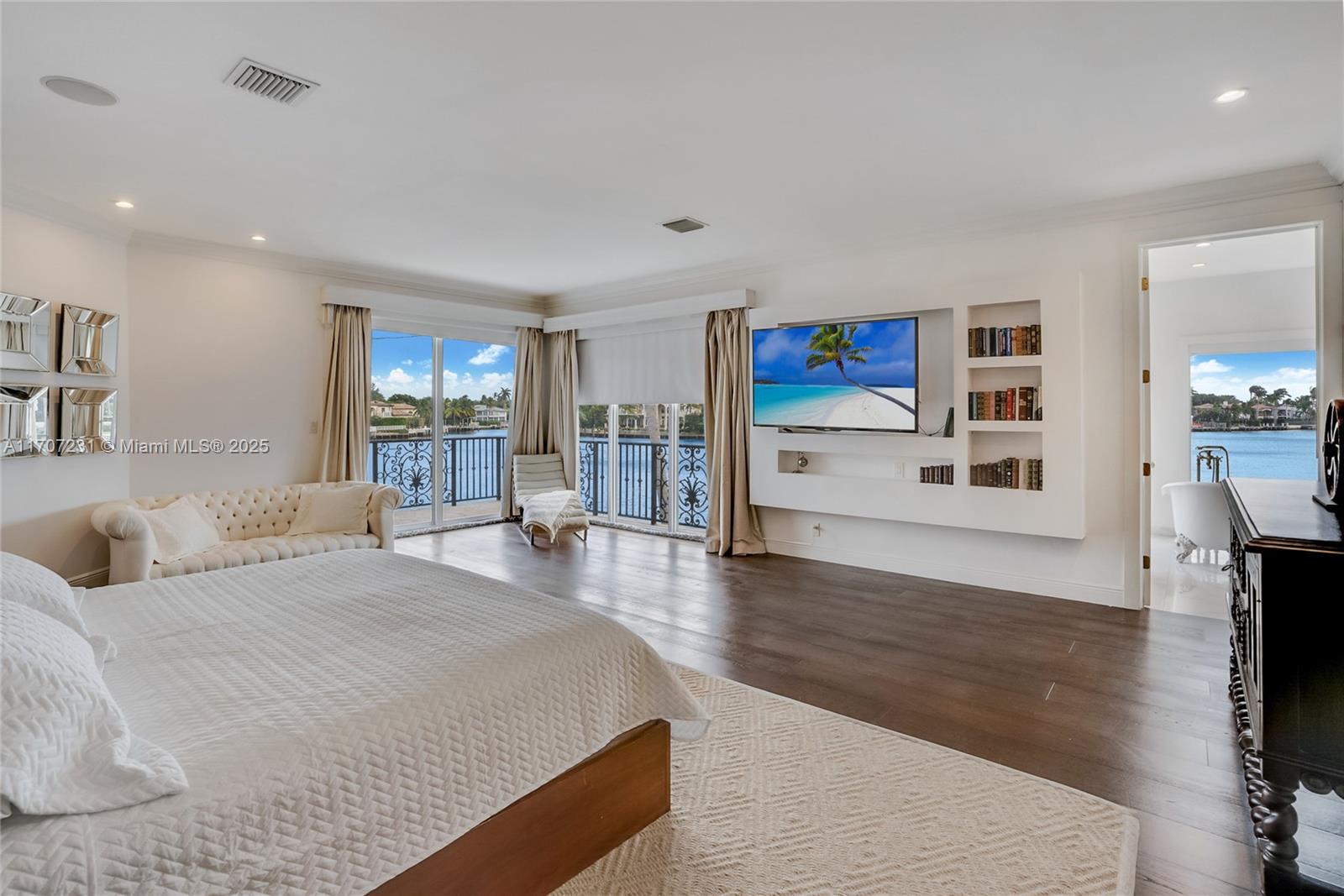 GOLDEN ISLES ESTATES FIRS - Residential