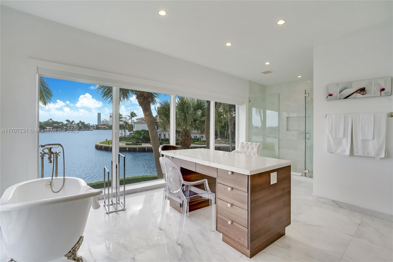 GOLDEN ISLES ESTATES FIRS - Residential