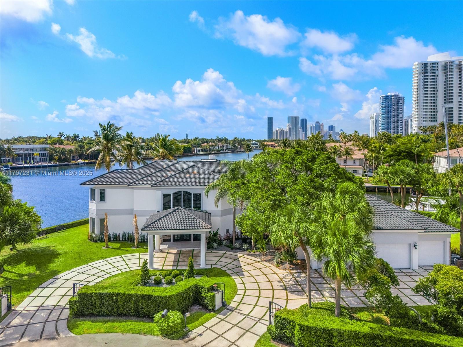 GOLDEN ISLES ESTATES FIRS - Residential