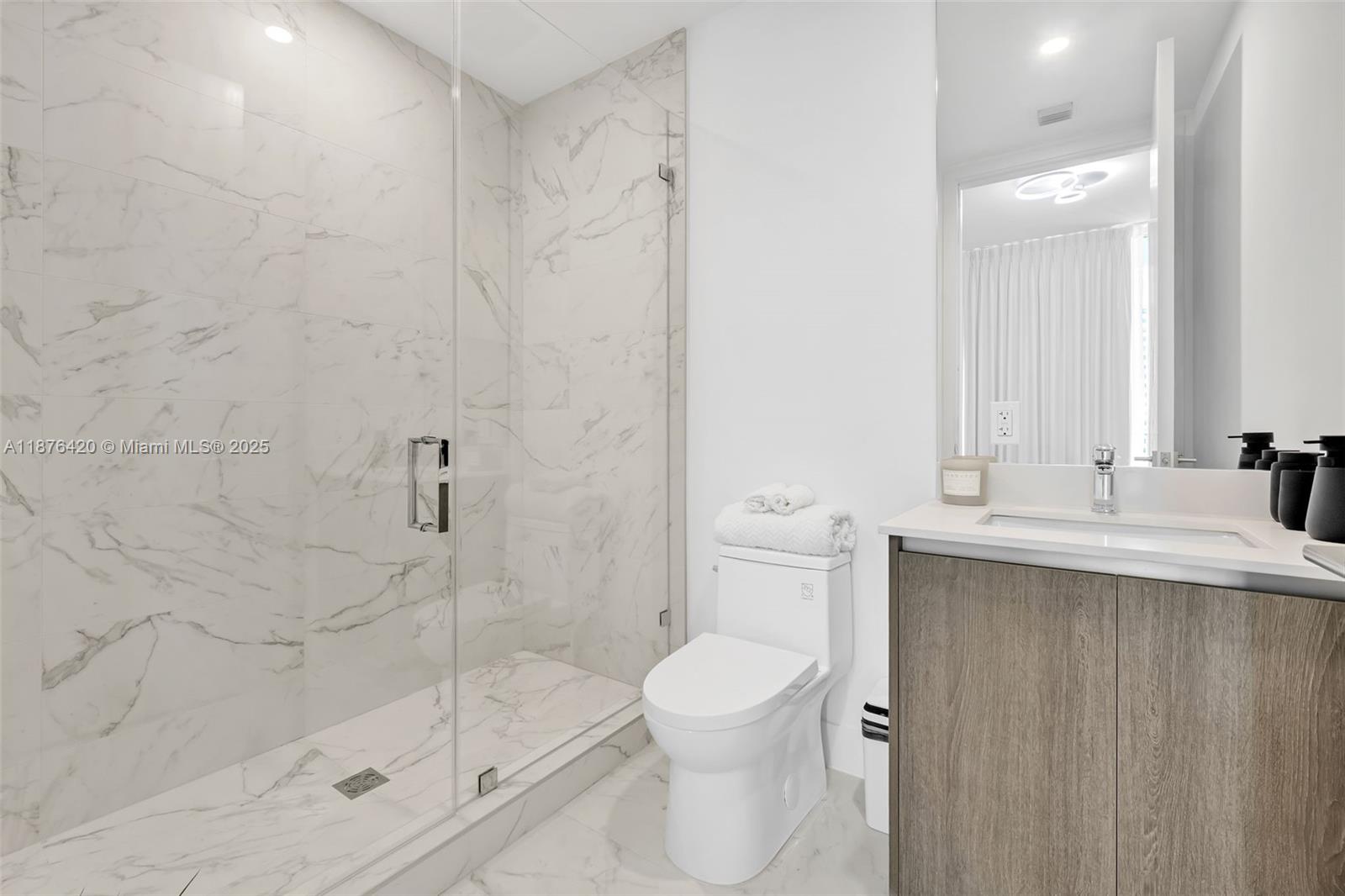 AURORA CONDOMINIUM - Residential Lease