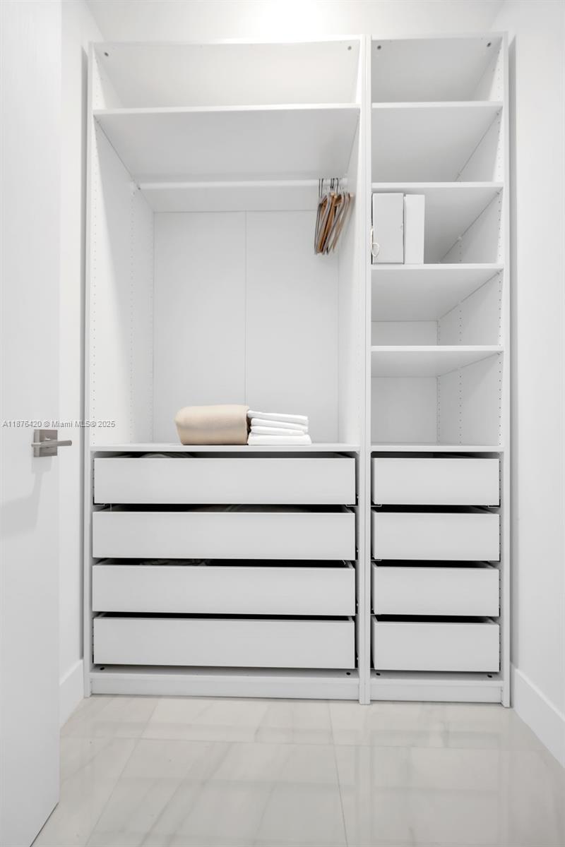 AURORA CONDOMINIUM - Residential Lease