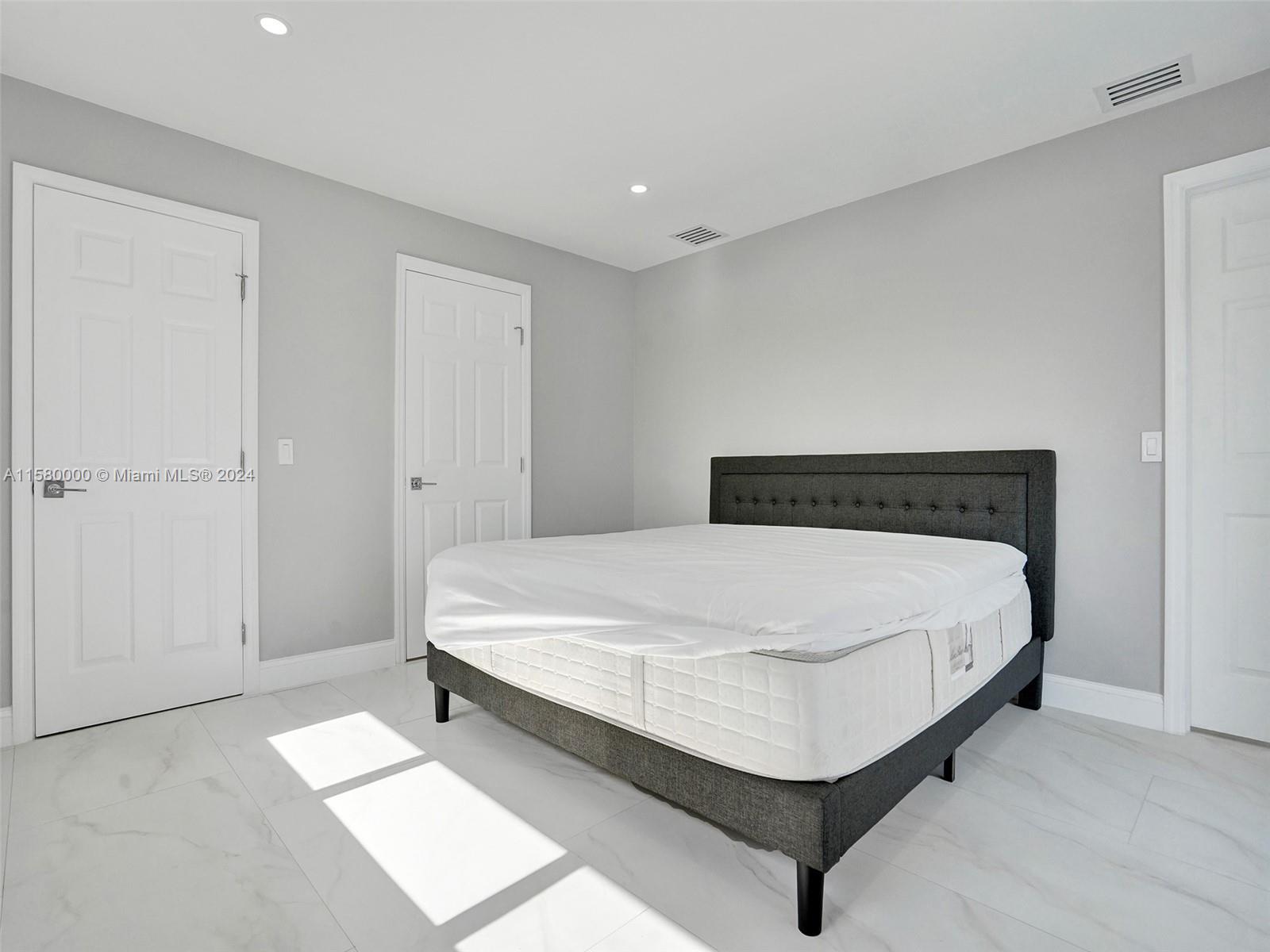 POMPANO ISLES SEC - Residential Lease