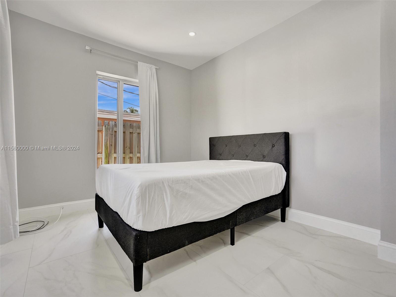 POMPANO ISLES SEC - Residential Lease