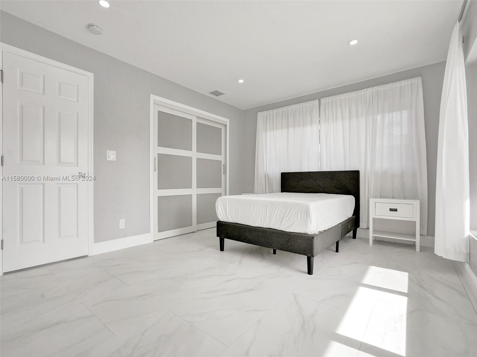 POMPANO ISLES SEC - Residential Lease