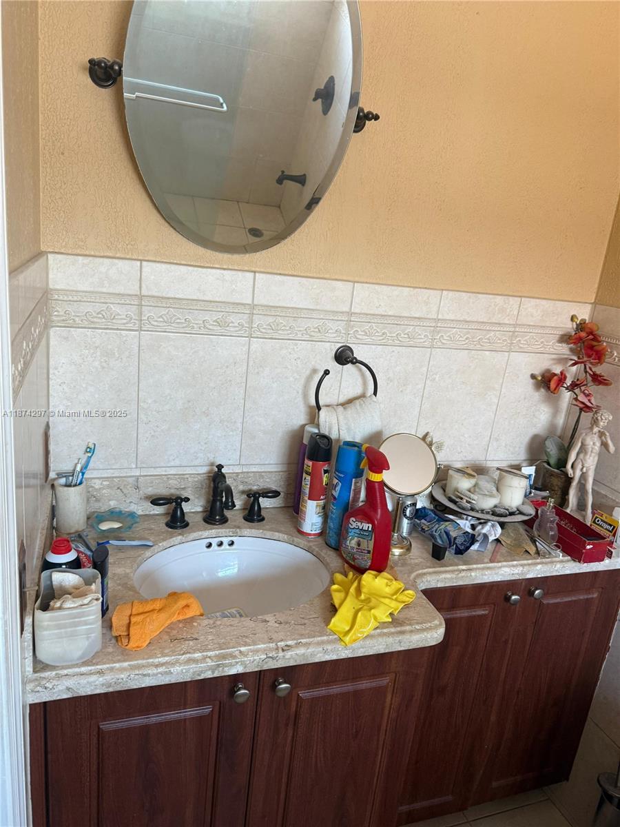 WEST PALM BEACH GARDENS - Residential