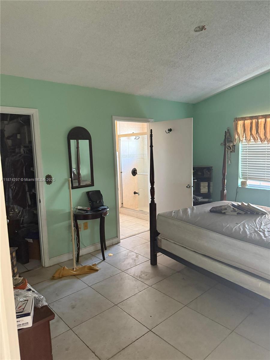 WEST PALM BEACH GARDENS - Residential