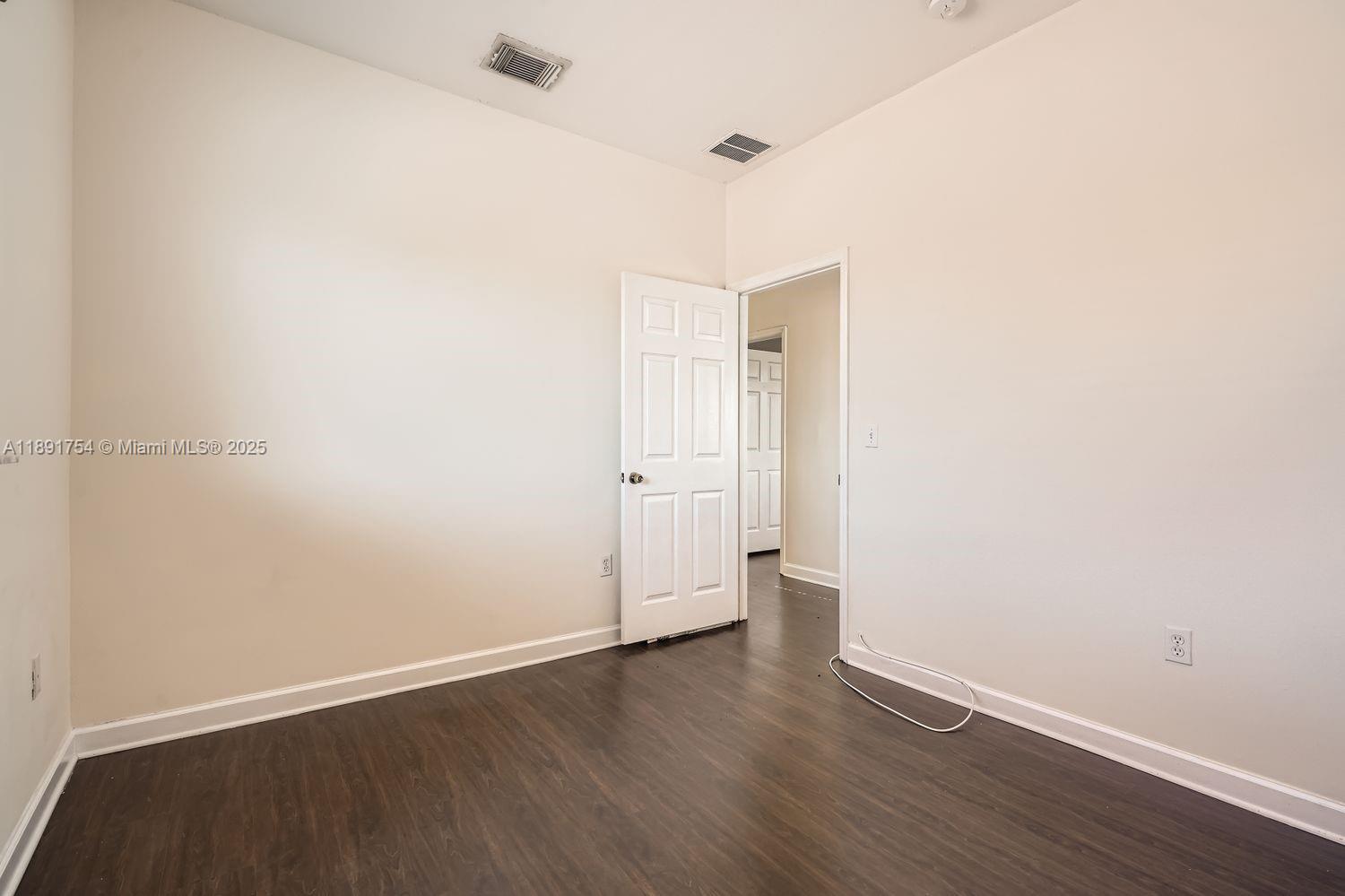 MARIANAS HOMES - Residential