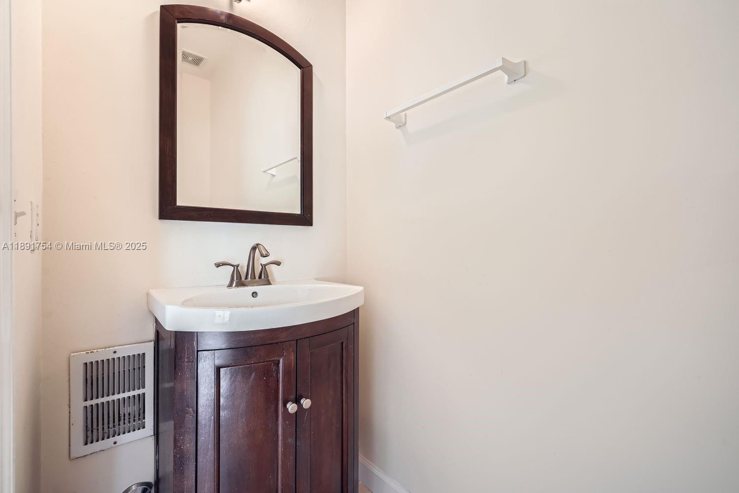 MARIANAS HOMES - Residential