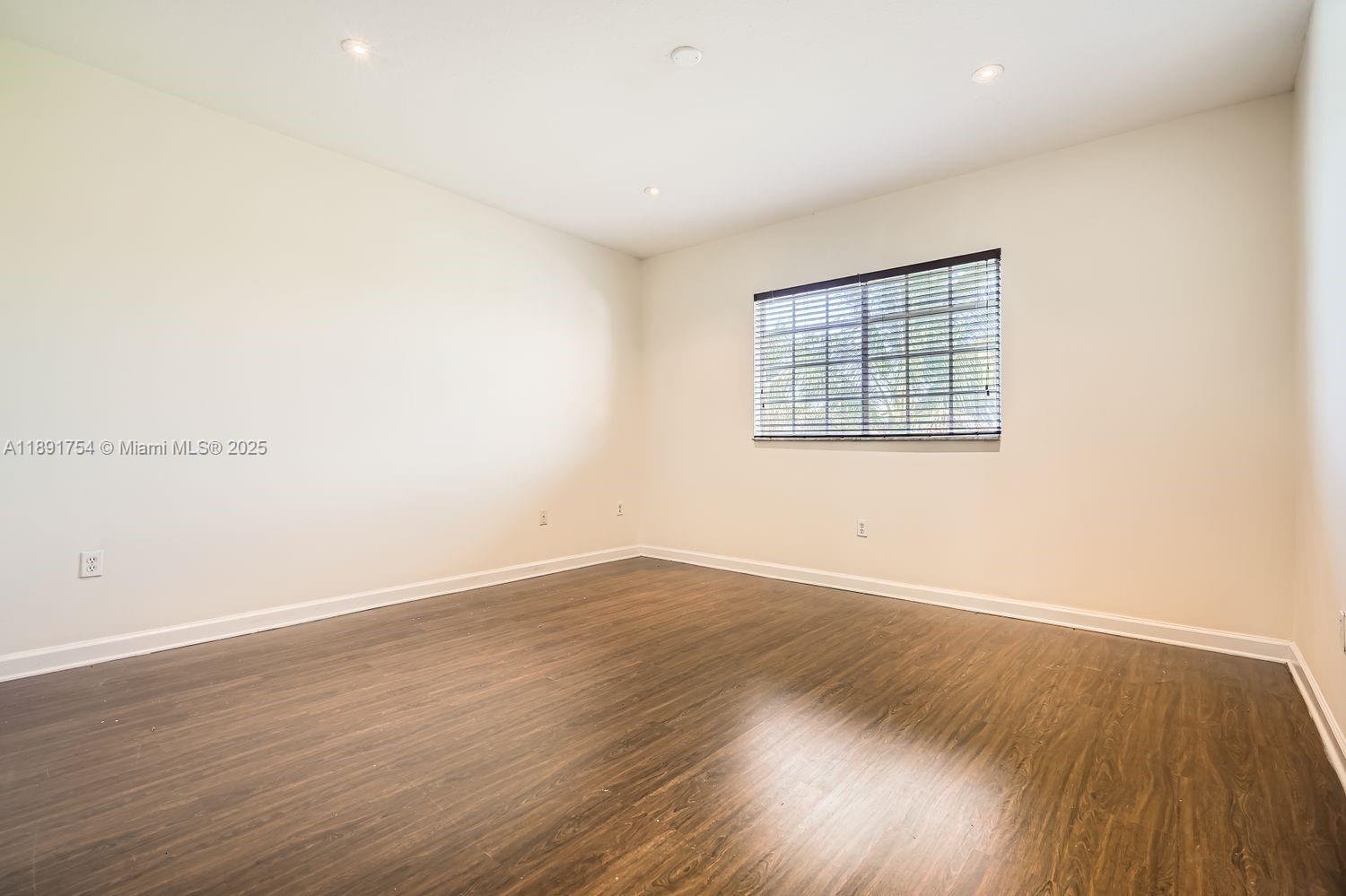MARIANAS HOMES - Residential