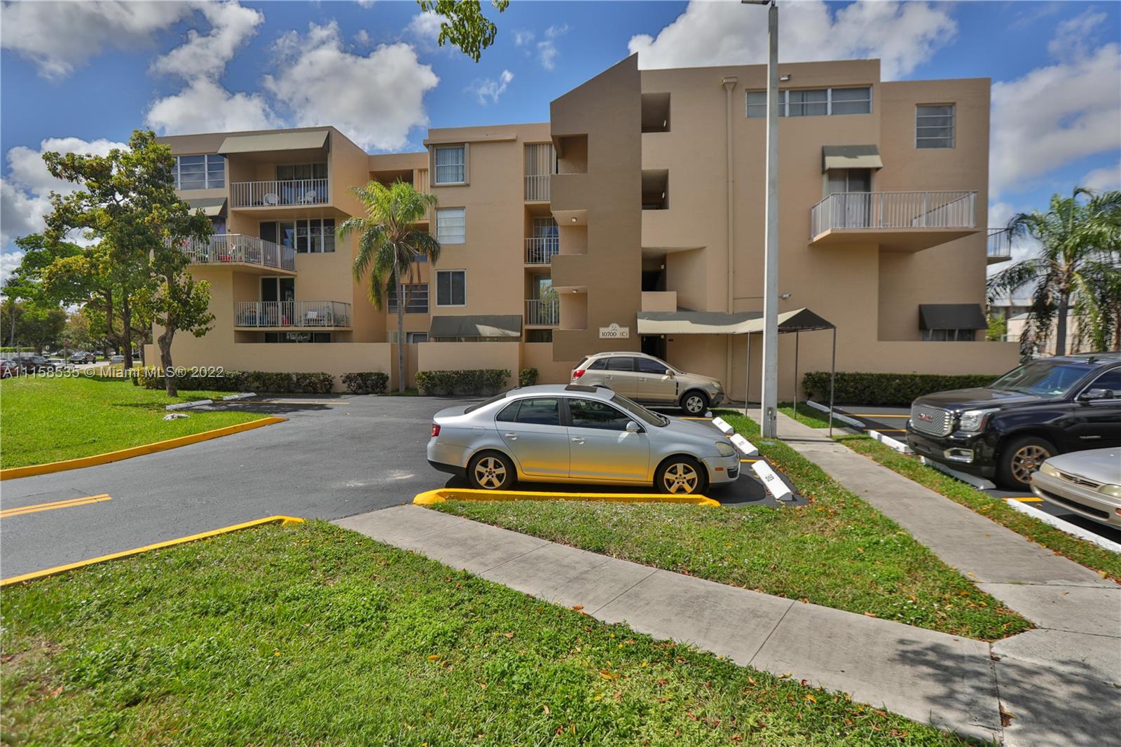 THE TERRACES CONDO - Residential Lease