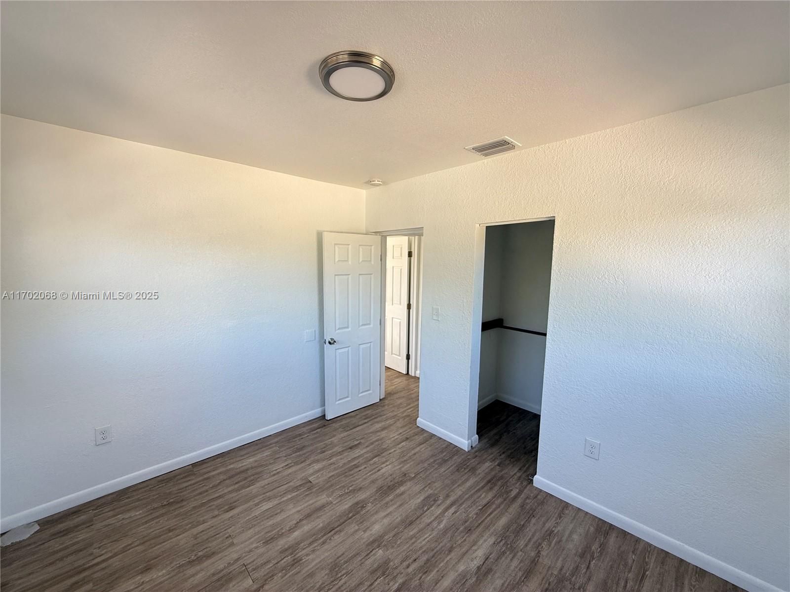 LAWRENCE ESTATE LAND CO - Residential Income