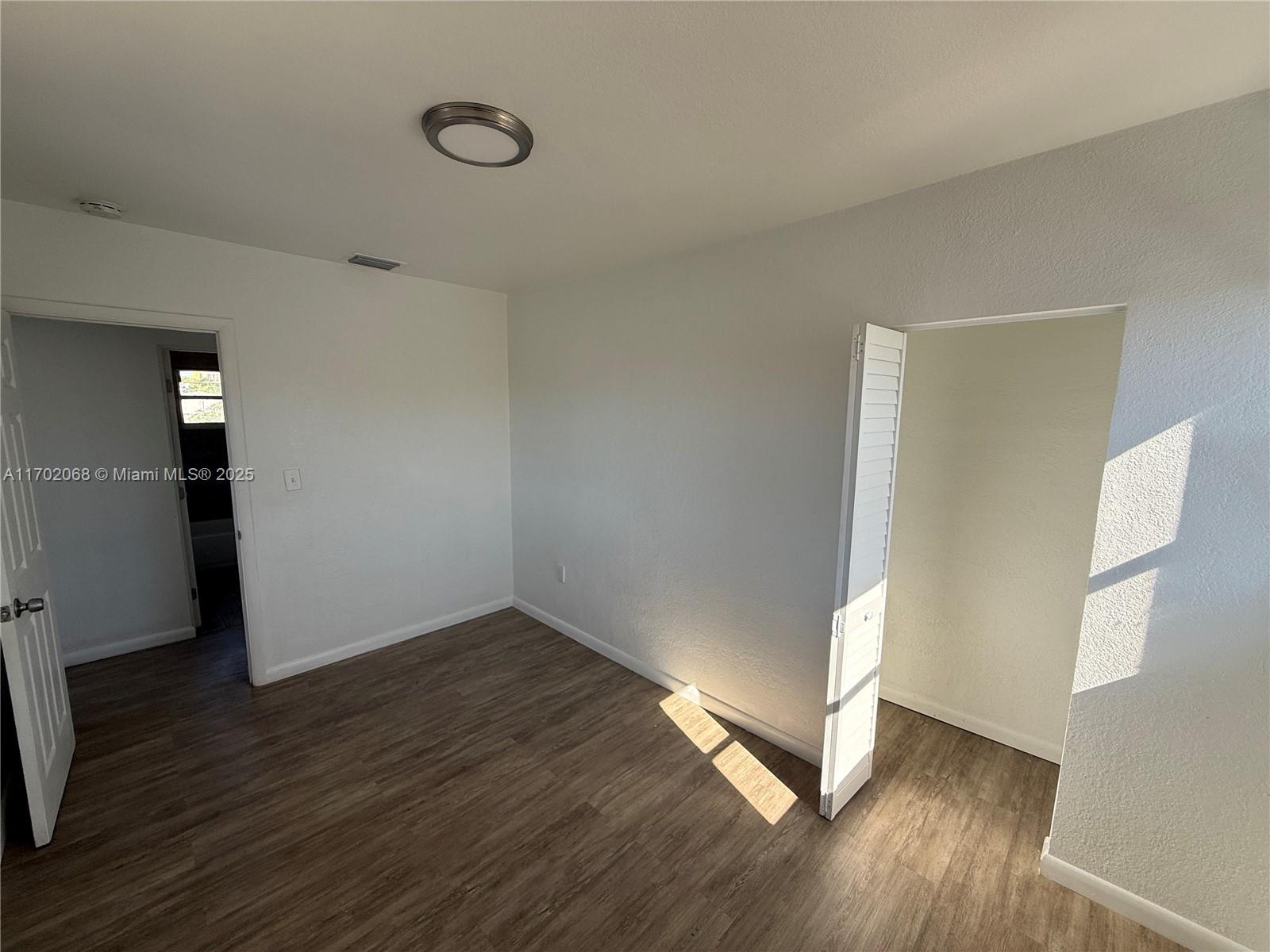 LAWRENCE ESTATE LAND CO - Residential Income