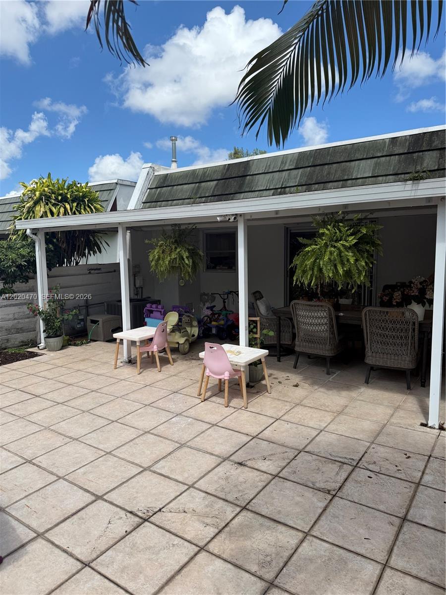 MIAMI LAKES GOLF COURSE V - Residential