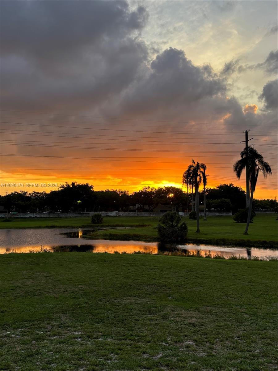 MIAMI LAKES GOLF COURSE V - Residential