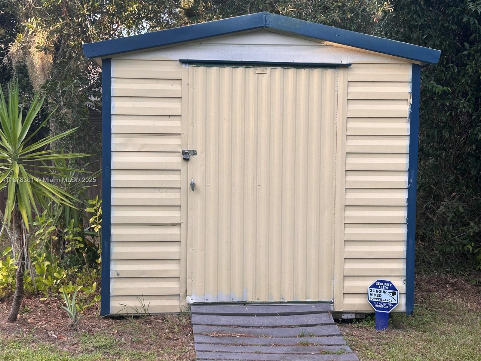 1534 PORT CHARLOTTE SUB11 - Residential