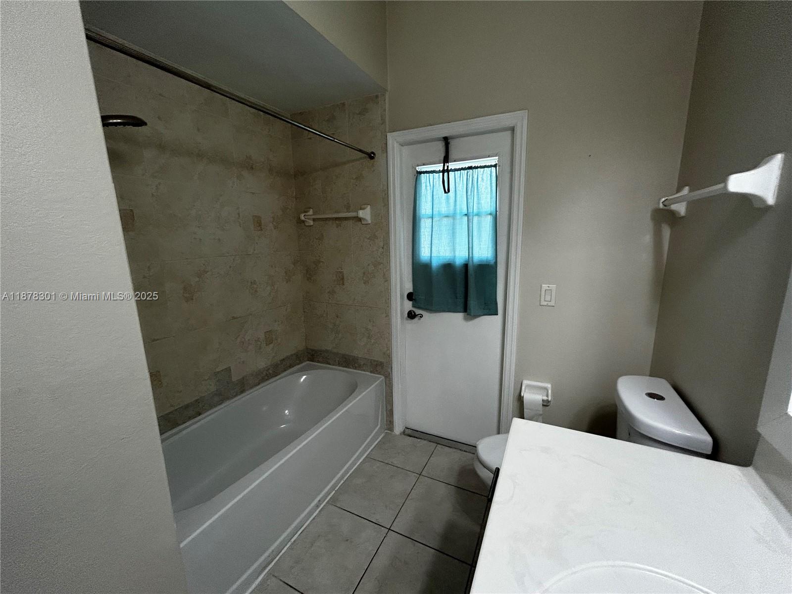 1534 PORT CHARLOTTE SUB11 - Residential