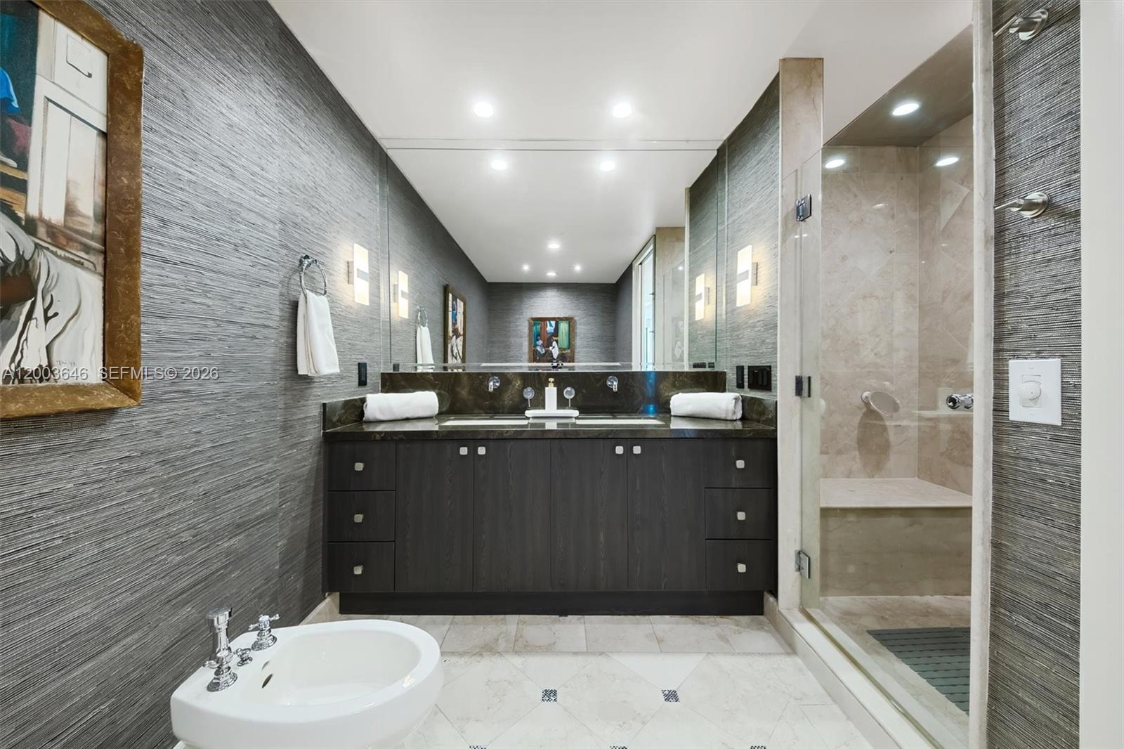 CONTINUUM ON SOUTH BEACH - Residential Lease