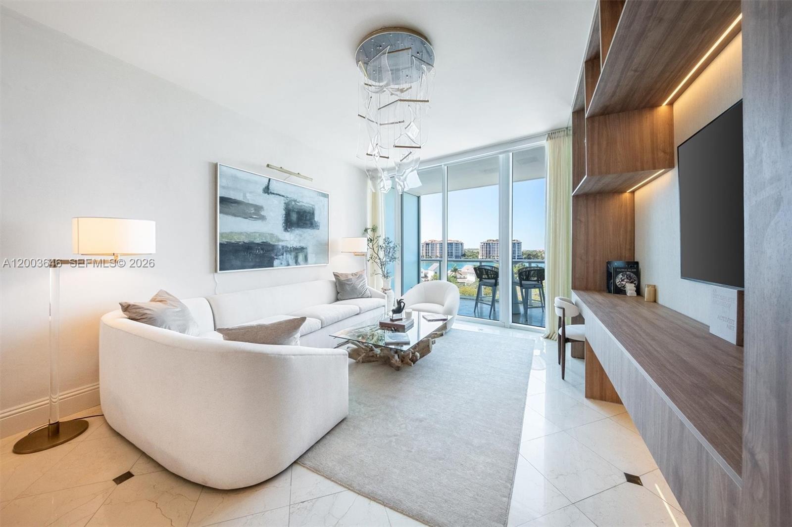 CONTINUUM ON SOUTH BEACH - Residential Lease