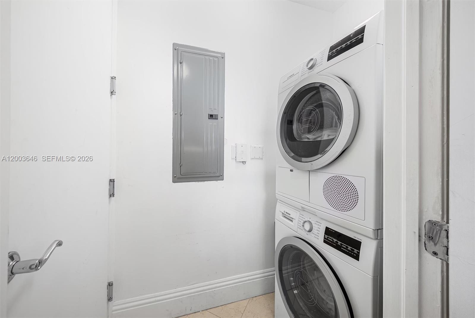 CONTINUUM ON SOUTH BEACH - Residential Lease