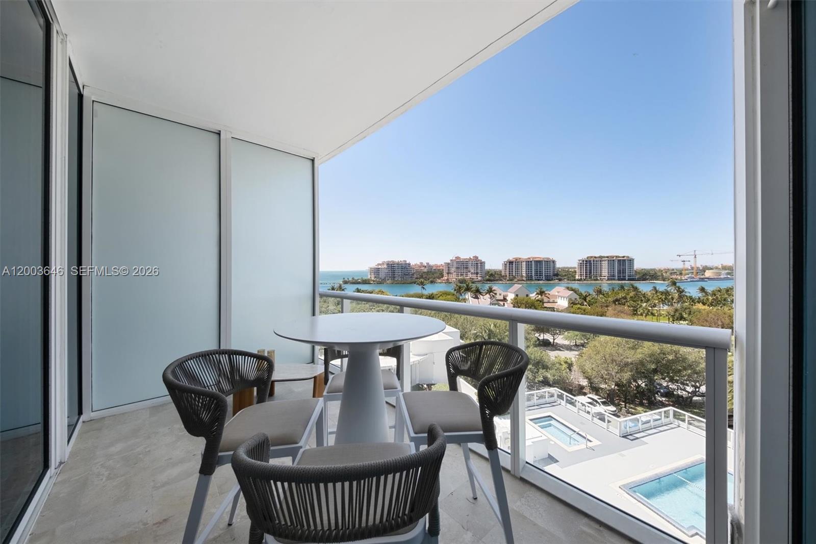 CONTINUUM ON SOUTH BEACH - Residential Lease