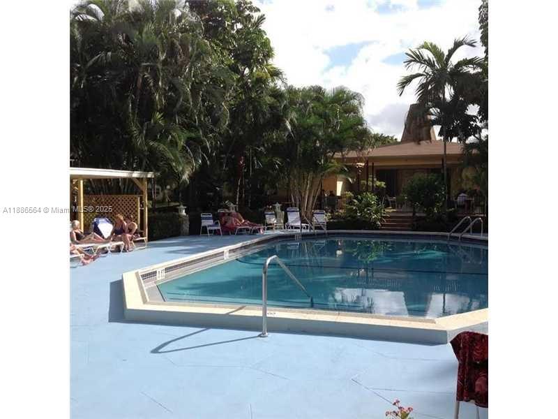 QUINSANA GARDENS CONDO - Residential Lease