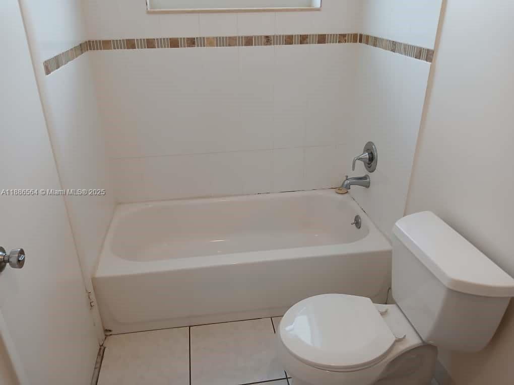 QUINSANA GARDENS CONDO - Residential Lease