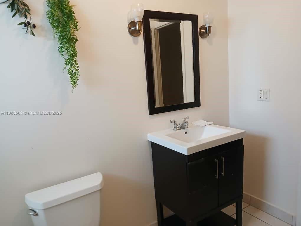 QUINSANA GARDENS CONDO - Residential Lease