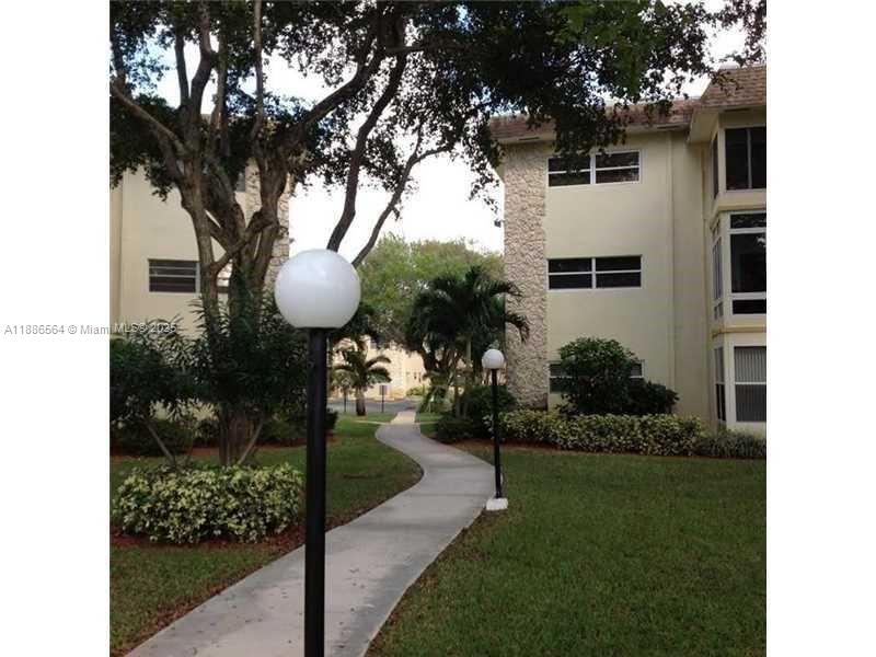 QUINSANA GARDENS CONDO - Residential Lease