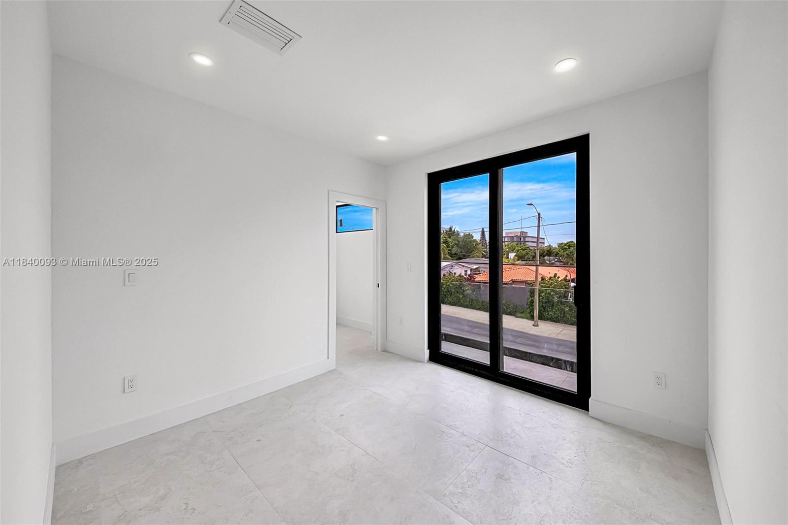 MILLERDALE - Residential