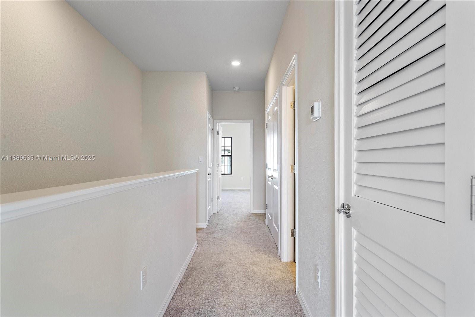 OAK TREE PROPERTY REDEVEL - Residential Lease