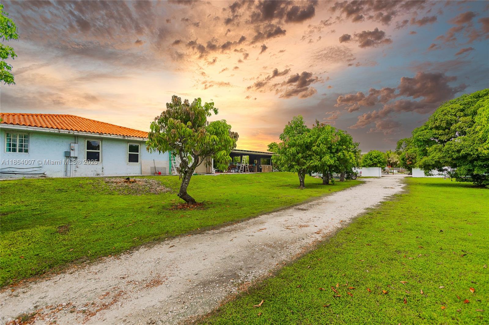 PLAT OF THE NW 1/4 - Residential