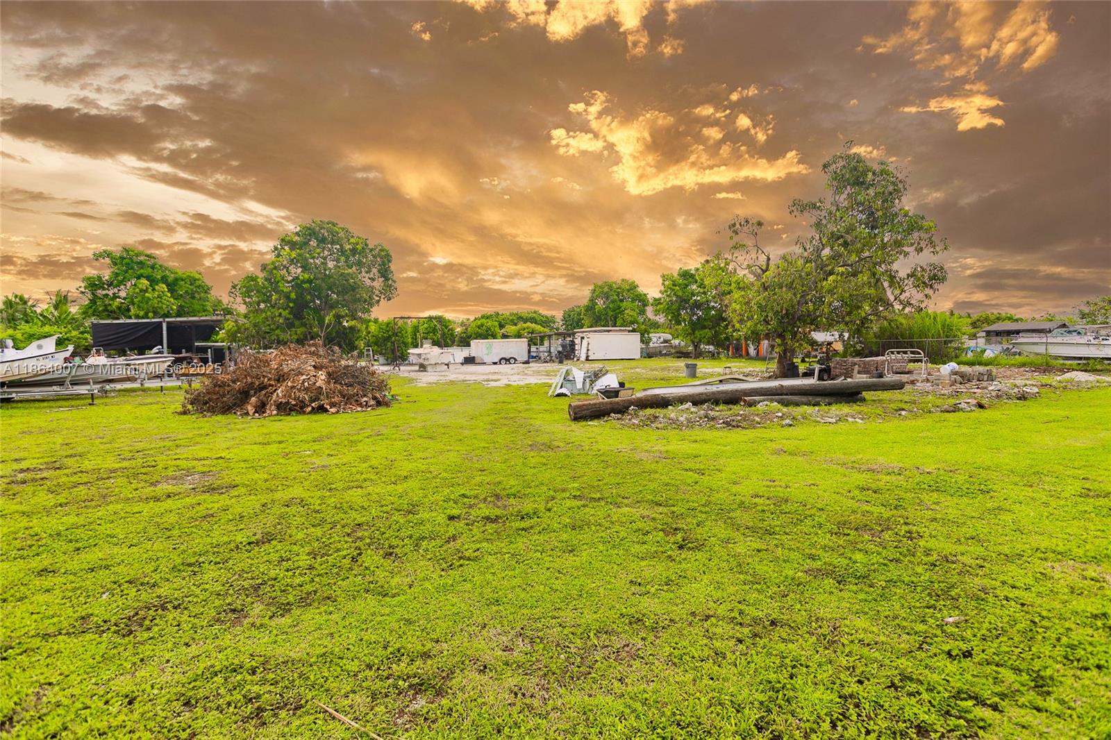 PLAT OF THE NW 1/4 - Residential