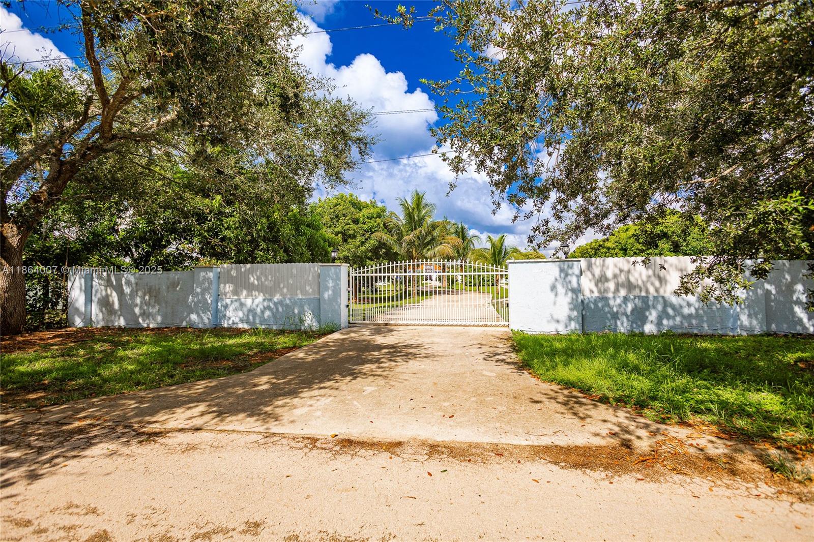 PLAT OF THE NW 1/4 - Residential