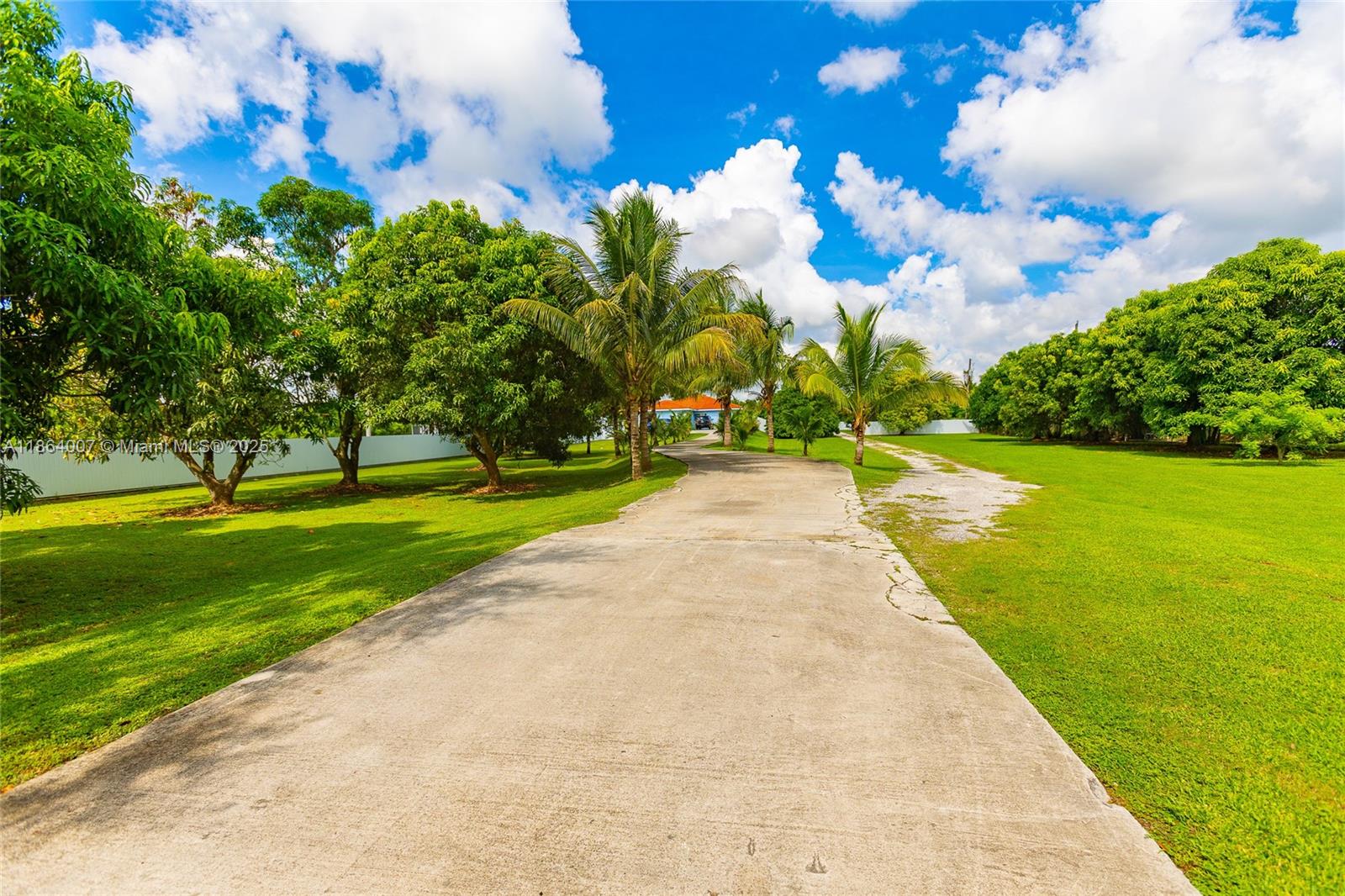 PLAT OF THE NW 1/4 - Residential