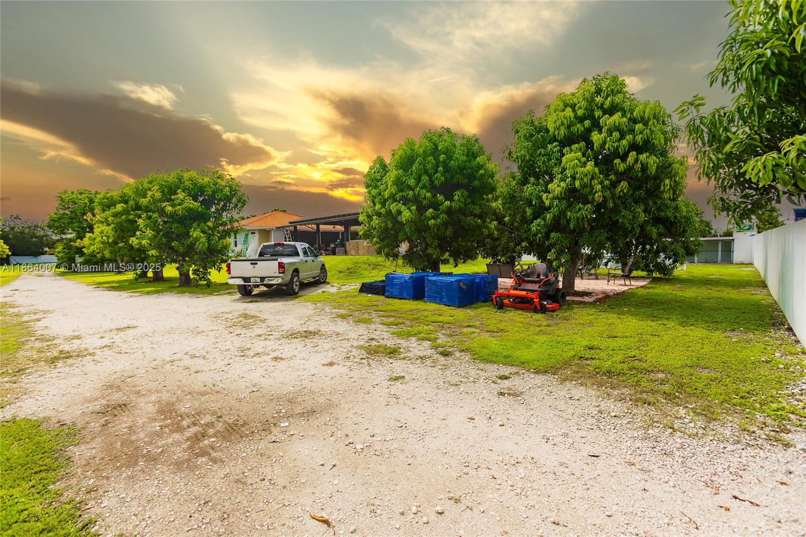 PLAT OF THE NW 1/4 - Residential