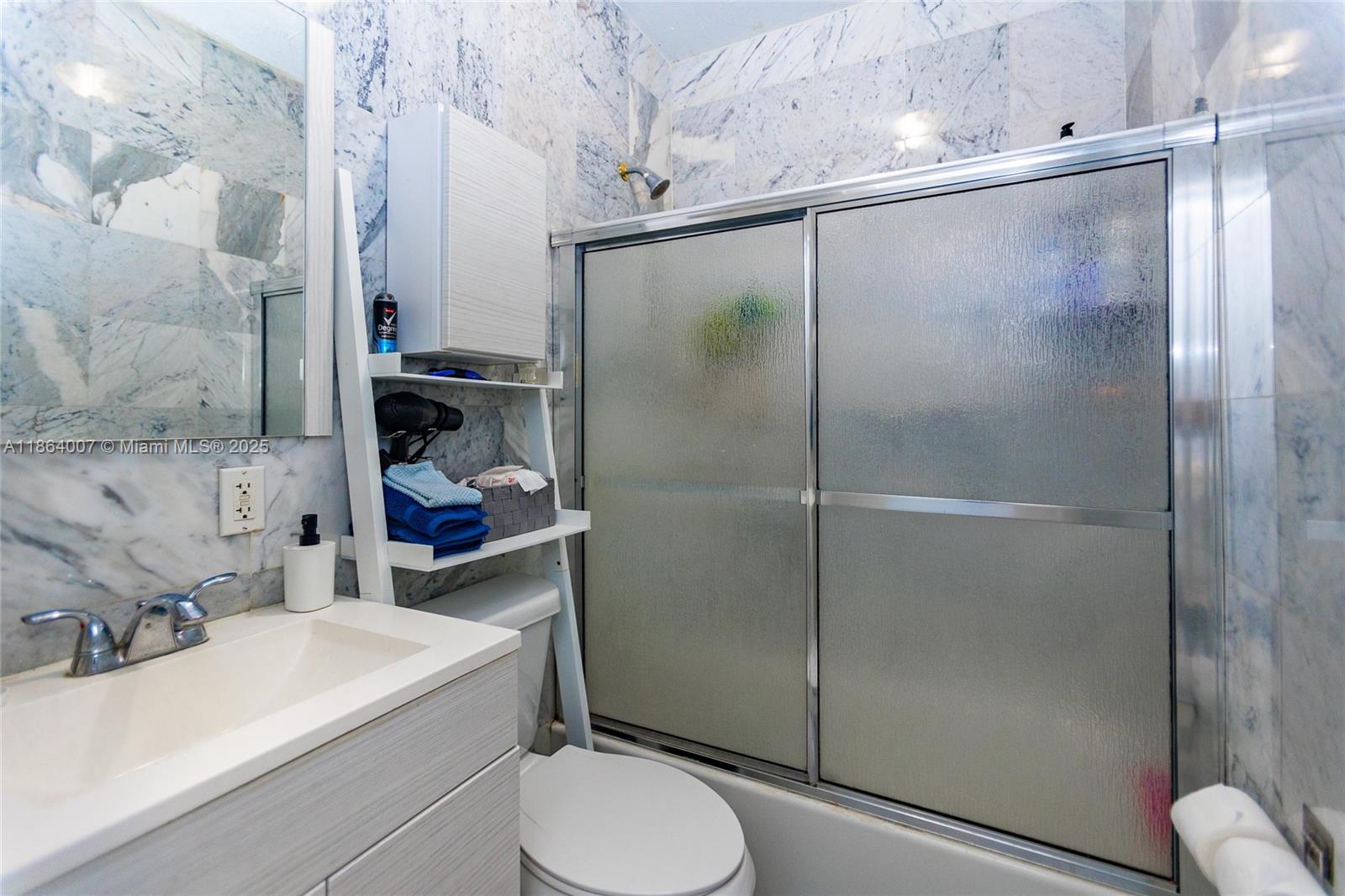 PLAT OF THE NW 1/4 - Residential