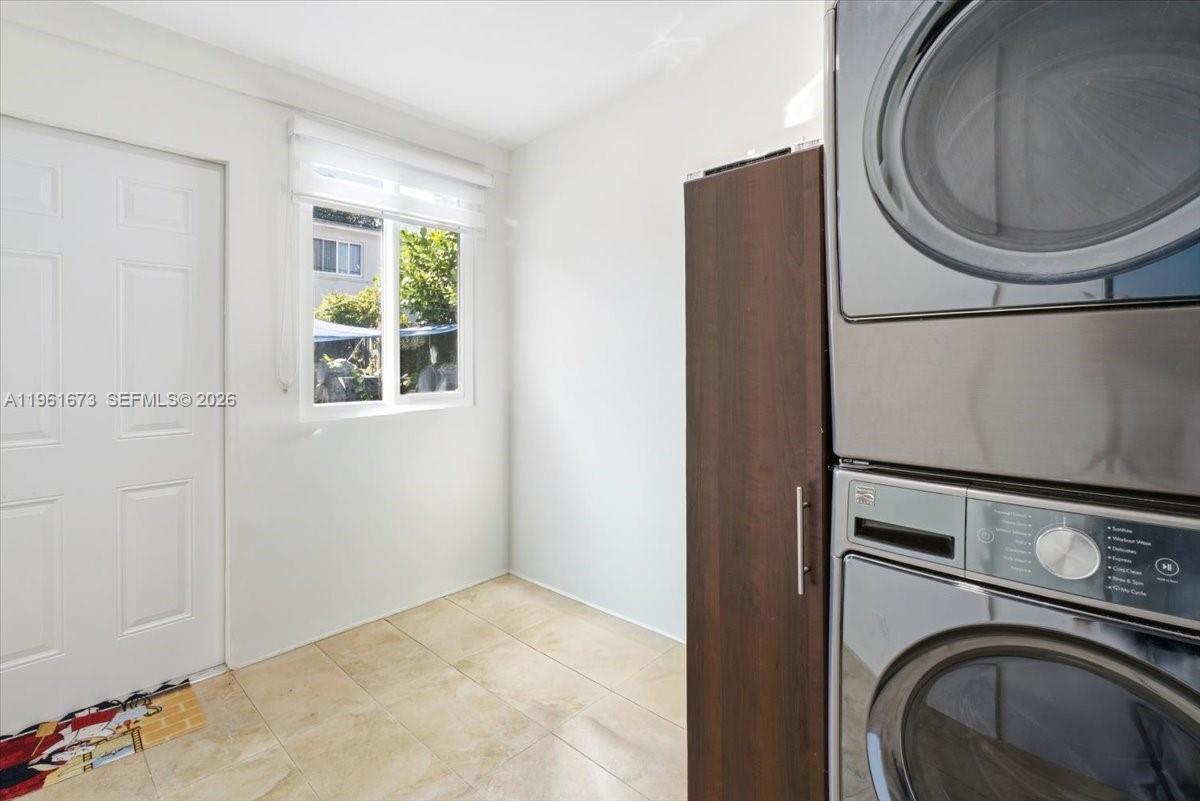 SILVER CREST - Residential