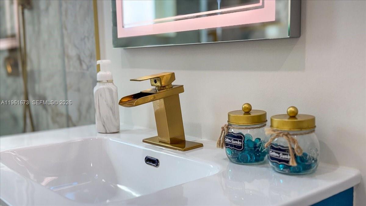 SILVER CREST - Residential